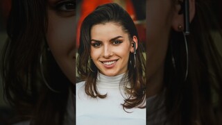 Beautiful girl in Moscow #streetphotography