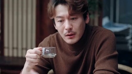 Sao cảm giác hai người họ lại hợp đôi hơn thế nhỉ, hahaha!