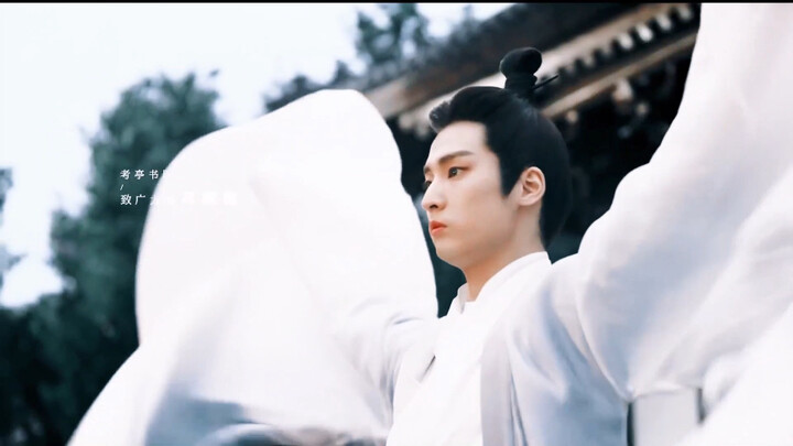 Many people dare to say that his dance has no substitute! Even if he doesn't show off his skills, he