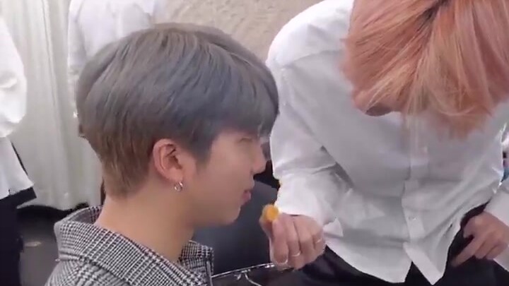 [BTS] Jungkook’s in a Daze~ Often lost in thought, wondering what Jimin’s really thinking!