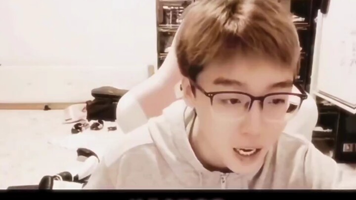 I can't forget every little moment from the past.