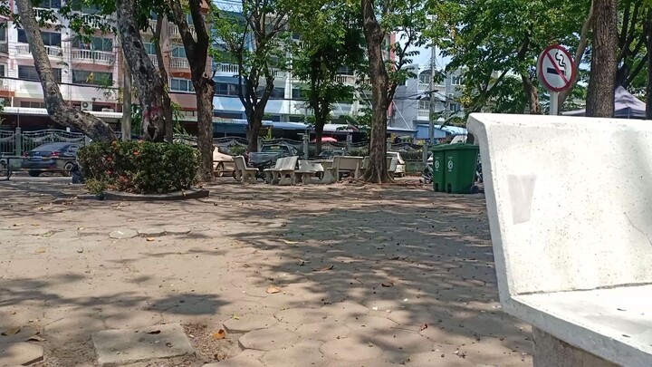 Robot biến hình Kabaya Tri Bomber Might Gaine Gum