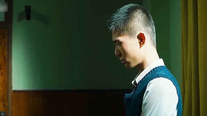 Ip Man pergi ke Amerika Serikat untuk menonton pertandingan, tetapi sebenarnya dia sedang mencari se