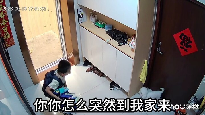 คุณไม่มีทางรู้เลยว่ามีอะไรรอคุณอยู่หน้าประตูลิฟต์ ฮ่าๆๆ