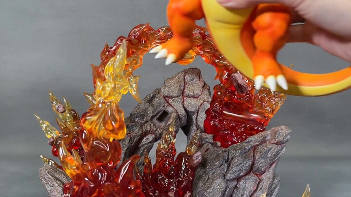 Do you like the muscular and powerful Charizard? | Monster Studio Charizard Level 3 Evolution GK Sta