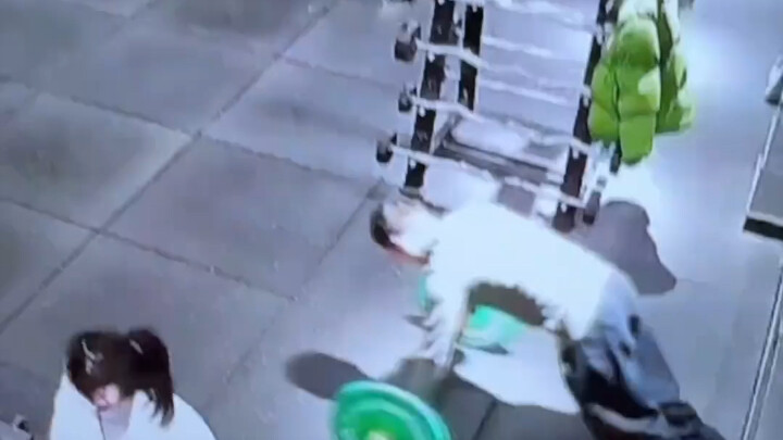 不好意思 职业病一下就犯了