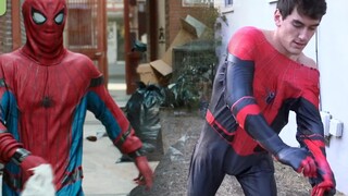 Saudara asing itu membuat setelan Spider-Man-nya sendiri, yang bisa dikencangkan dengan satu tombol 