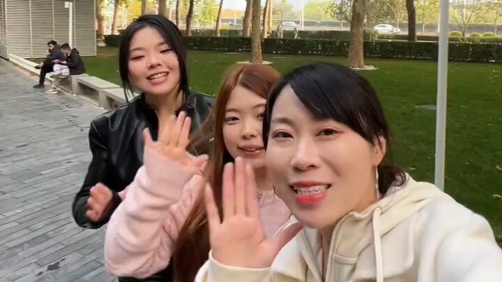 All-Female Dumpling Shop