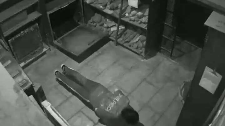 "Pertama Kali, Agak Malu-Malu"