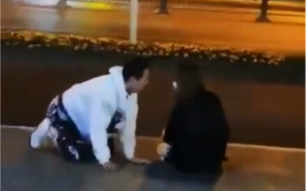 كفى تملُّقًا!