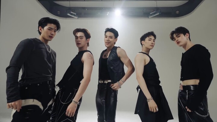 Personal rough translation! Does DMD see this? Why do we let young men in their twenties, who are al