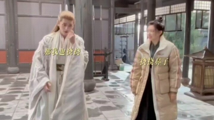 تشنغ لي، أنا آسف، لكن الأمر مضحك حقًا هههههههههههههههههه المعلم تشنغ الحصري من "دا مينغ غوي لي" قد أ