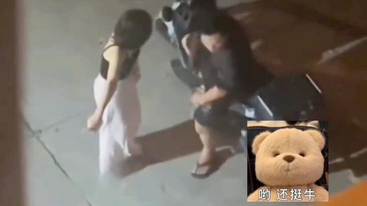 Electric scooter: You’re so high and mighty! You think you’re something special!