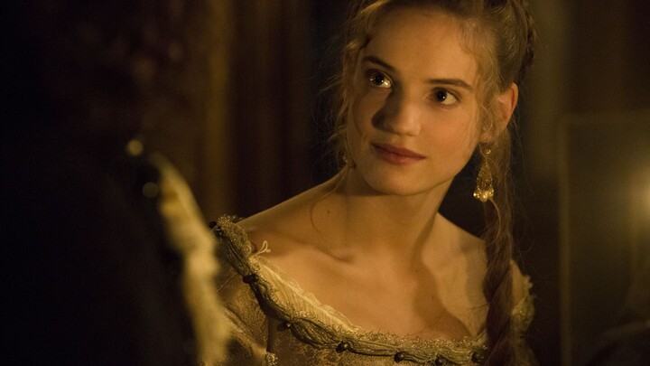 Nhà vua bắt hoàng hậu sinh con trước mặt mọi người, hóa ra chỉ để chứng minh đứa trẻ là con ruột của