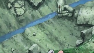 Naruto: Sasuke recognized Naruto, and the two formed a seal of reconciliation, releasing the people 