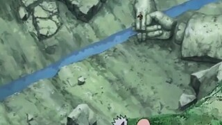 Naruto: Sasuke mengenali Naruto, dan keduanya membentuk segel rekonsiliasi, melepaskan manusia dan m