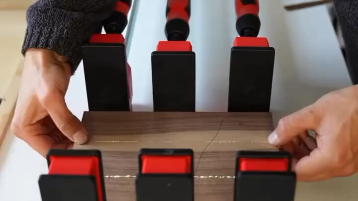 Wood Board Wood Grain Joining Technique