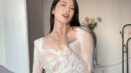 听说00后把30岁的都叫大妈，不叫阿姨