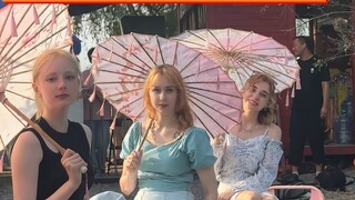 เวลาฝรั่งมาจีนก็อยากทำทุกอย่าง