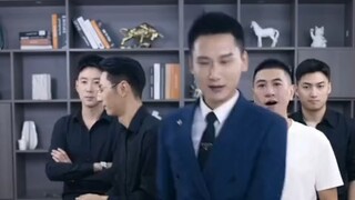 佩雷拉真的是搞怪人设😂