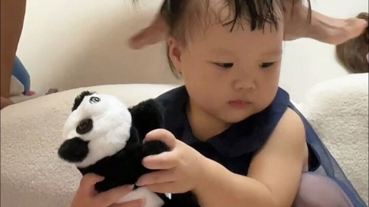 Konsentrasi bayi itu mudah dilindungi, tetapi jauh lebih mudah dirusak. Para orang tua wajib melindu