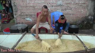 Thuyền Tôm   Ẩm Thực Tam Mao Vừa Ăn Vừa Tắm Vừa Xem Vừa Cười