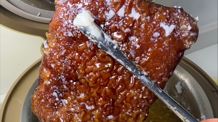 The heretical cultivator’s fried pork is so fragrant!!