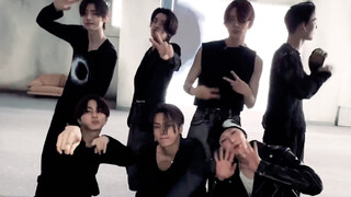 Toàn màu đen! ENHYPEN cập nhật TikTok: 𝓚𝓲𝓼𝓼 𝓹𝓱𝓪̂̉𝔂 𝓷𝓱𝓪?🦋