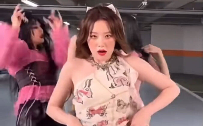 The skit girl group is here! ! The girls will never be unemployed~