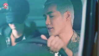 Thiếu niên thiên tài hợp tác với cảnh sát đối đầu với bọn người xấu