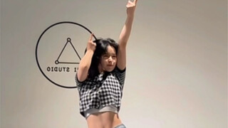 Dù không còn là thần tượng, vẫn thường xuyên đến phòng tập nhảy, đây mới chính là tình yêu thực sự d