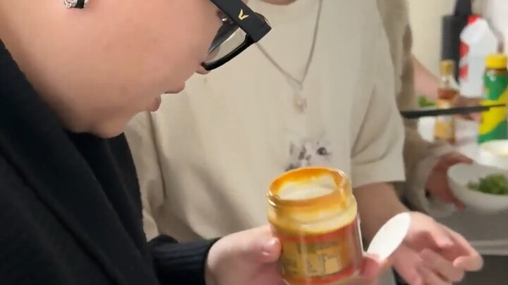 การมีกลุ่มเพื่อนที่พร้อมมาช่วยเหลือทุกเมื่อช่างเป็นความสุขจริงๆ