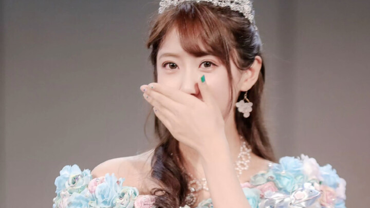 Growing Pains of a Traditional Idol