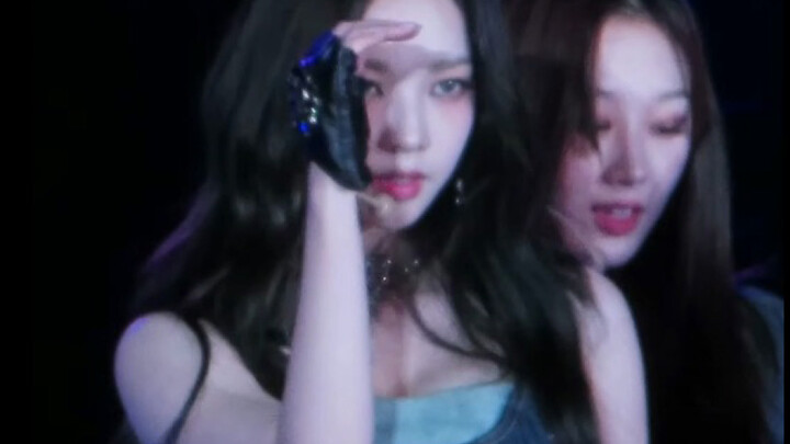 Tantangan Jangan Lihat ke Sana! Video Langsung Potongan Sendiri “Illusion” oleh Yoo Ji-min