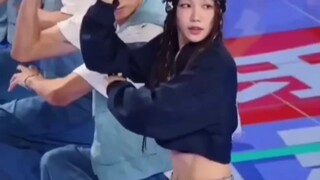 笑起来超甜 跳舞超酷呀！ ，这马甲线我爱了徐梦洁