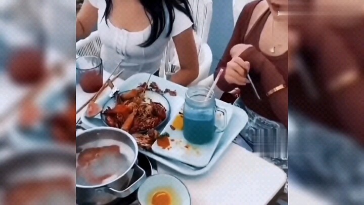 إنتاج شركة R ستار، لا بد أنه منتج ممتاز.