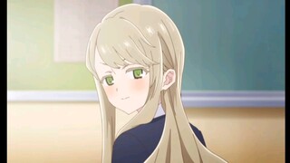 With the help of his stepmother, Yamada Ichikawa became his deskmate