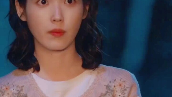 The way he loves her is by giving his all to nurture and cherish her well. #ParkBoGum #IU #LeeJiEun