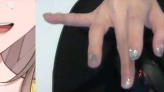 【慕霂】Lao Niu has problems with her finger strength, she was asked to extend her ring finger and she e