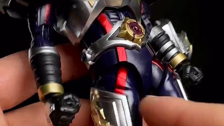 คุณควรเล่นของเล่น Armor Hero ที่ให้คุณค่าคุ้มราคาขนาดนี้จริงๆ! - แกะกล่องซีรีส์ Armor Hero Soul ของ 