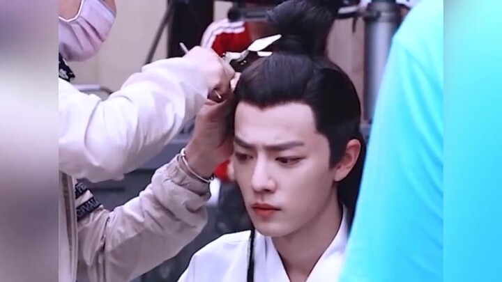 肖战刚出道就被男明星调戏叫做“肖美人”，我终于知道为什么了！