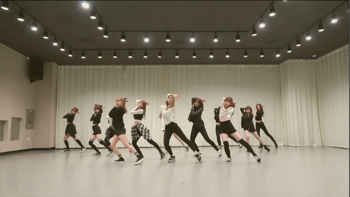 Without IZ*ONE, it’s really hard to see the sword dance again