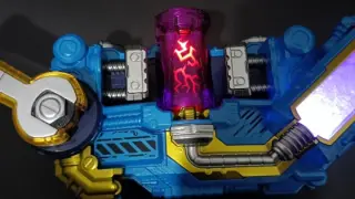 Squeeze the three silly belt liquid small makeover Kamen Rider build off the single drive.