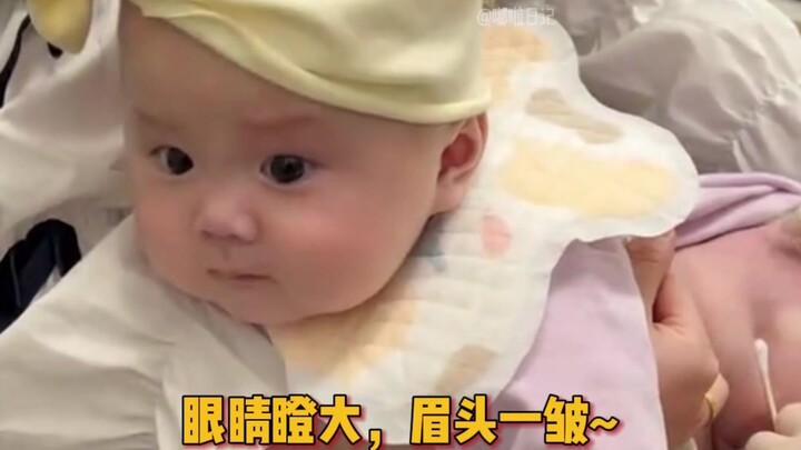Cảnh báo bé cưng đáng yêu: Khung cảnh “đốn tim” cực mạnh, mỗi giây đều như một đòn chí mạng