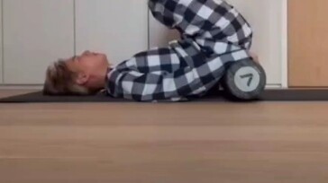 [Bian Boxuan] Huzi doesn’t really think we won’t notice he’s sleeping just because he’s wearing a ca