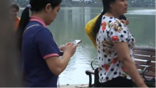 Troll đường phố Chơi Khăm Cắt Lông Nách Người Lạ..! #1