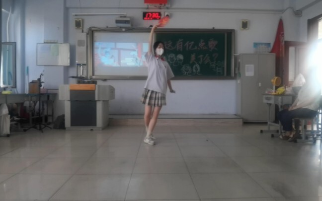 【寄明月】穿jk在班级跳舞2.0