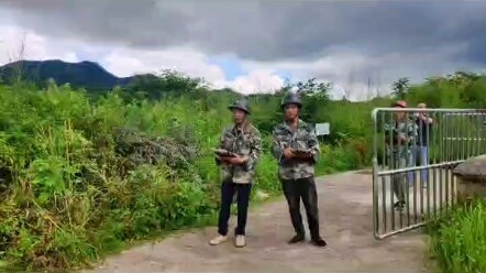 Hujan buatan, pengambilan gambar, setiap hari begitu membosankan, aku juga sangat kesepian, rasanya 