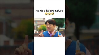 Helping nature 🤣🤣🤣 #shorts #kdrama #kdramaedit #chickennugget #funny #funnyvideo #fypシ #fyp