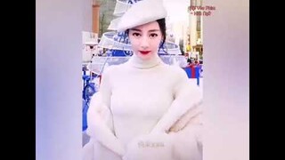 Thích Dương Tử nhất trong các tiểu hoa